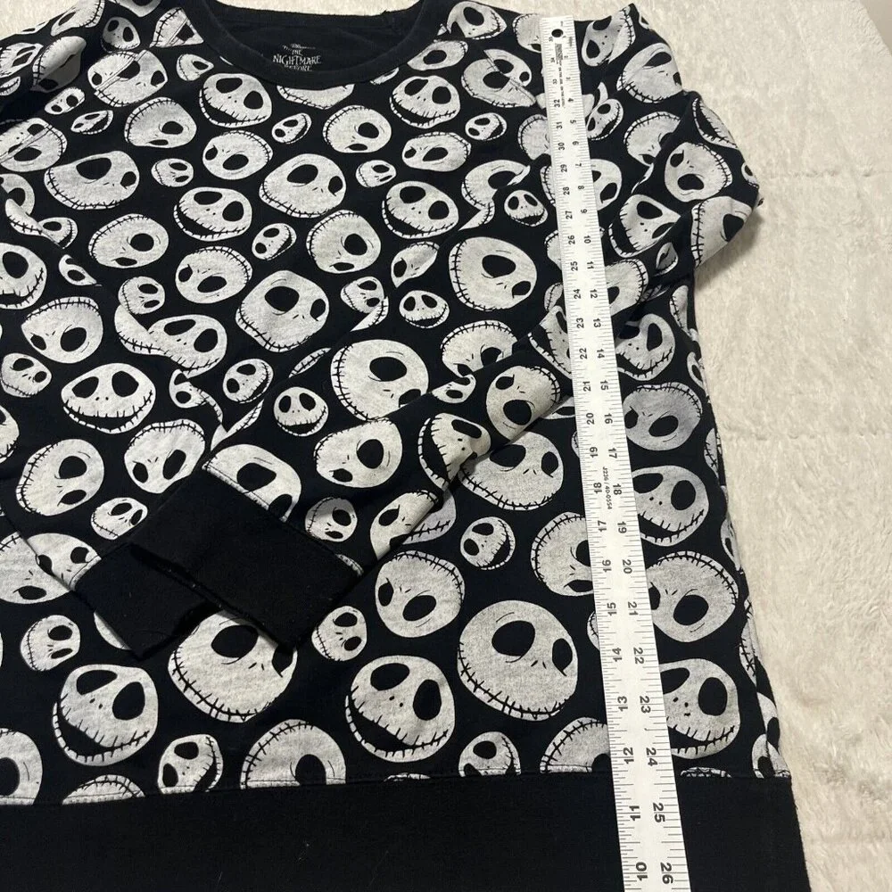 THE NIGHTMARE BEFORE CHRISTMAS Authentic Disney All-Over-Print Sweatshirt Large - Picture 4 of 9